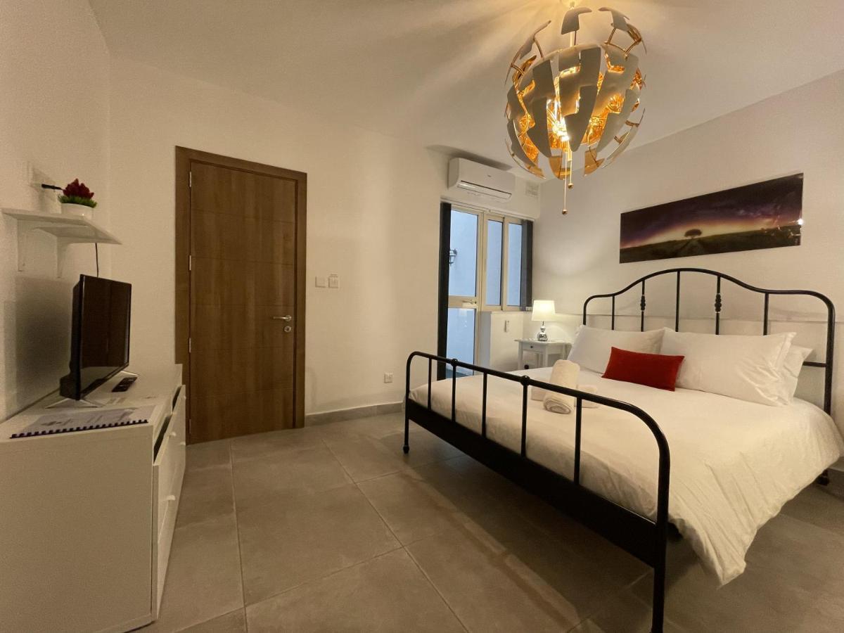 Casa Leon Malta Hotell Saint Julian's Eksteriør bilde