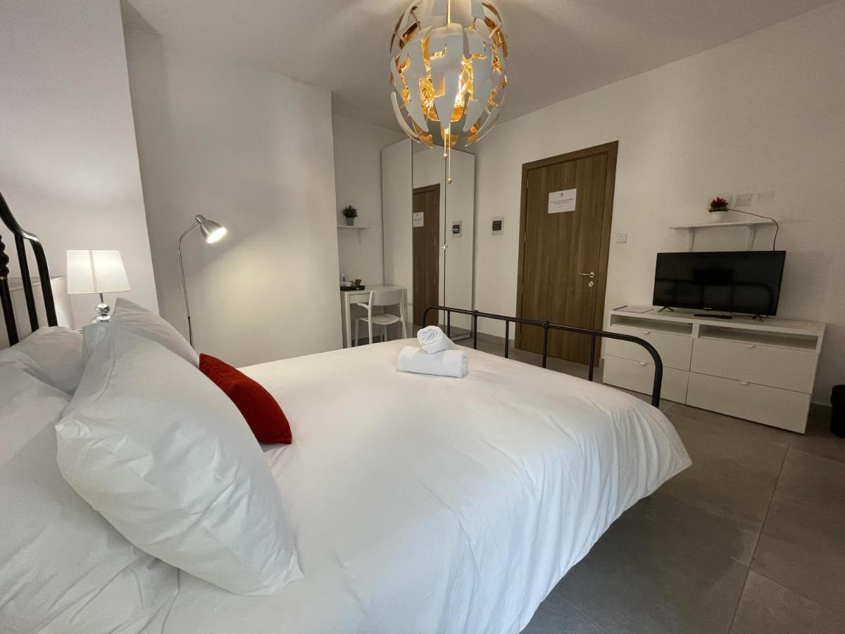 Casa Leon Malta Hotell Saint Julian's Eksteriør bilde