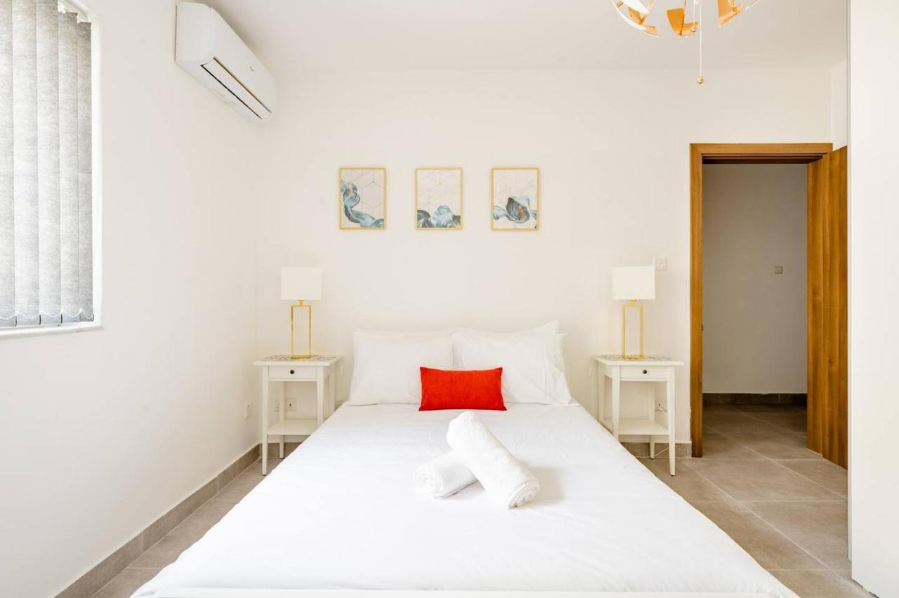 Casa Leon Malta Hotell Saint Julian's Eksteriør bilde