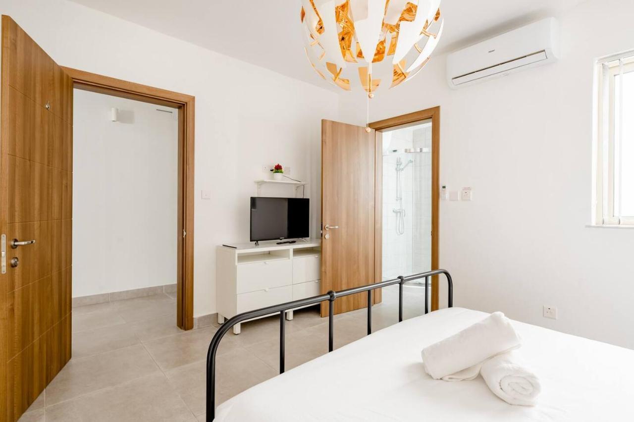 Casa Leon Malta Hotell Saint Julian's Eksteriør bilde